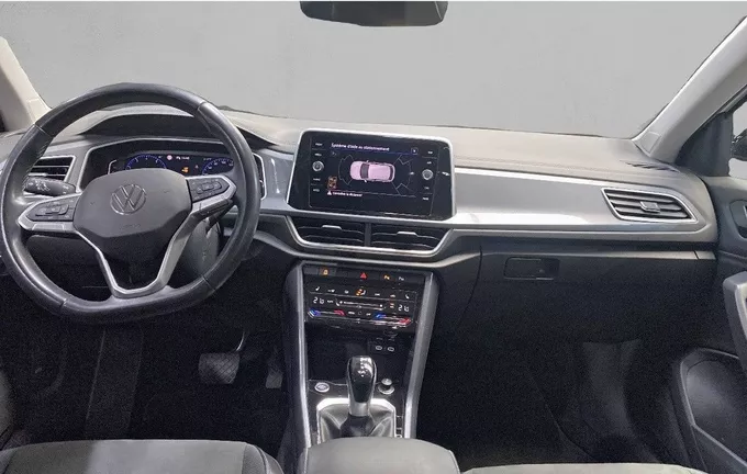 VOLKSWAGEN POLO 1.0 TSI 95 S&S BVM5 R-Line extérieur trois quart avant droit 2130732