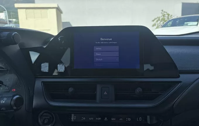 LEXUS UX 250h 2WD F SPORT Design photo 16 1103835
