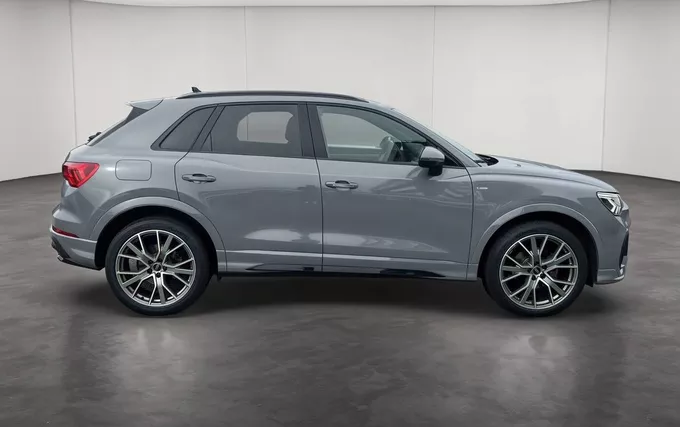 AUDI Q3 35 TDI 150 ch S tronic 7 S line extérieur côté droit 2132973