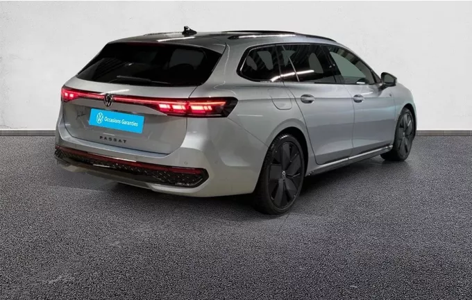 VOLKSWAGEN PASSAT 2.0 TDI EVO SCR 150 DSG7 R-Line extérieur avant 2124891