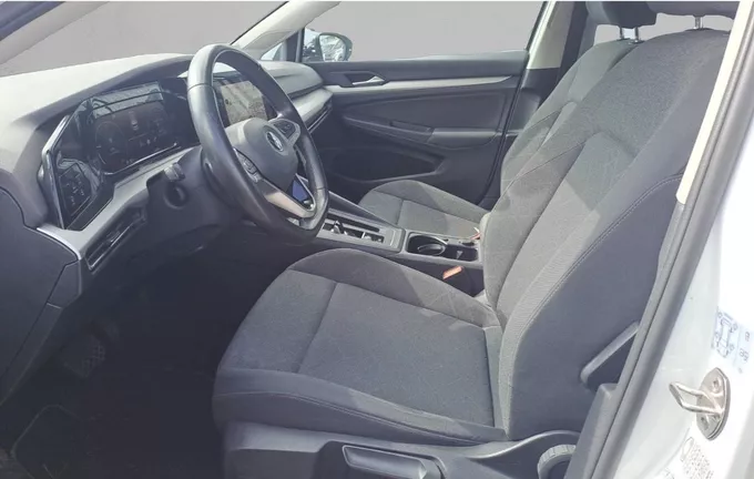VOLKSWAGEN GOLF 2.0 TDI SCR 150 DSG7 Life Business extérieur trois quart arrière droit 2131101