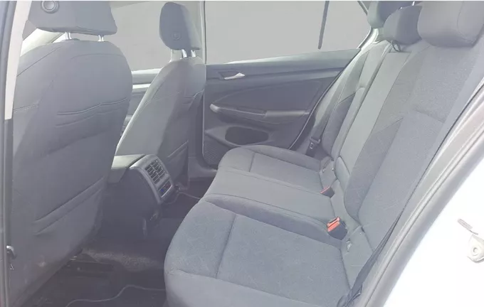 VOLKSWAGEN GOLF 2.0 TDI SCR 150 DSG7 Life Business extérieur arrière 2131101