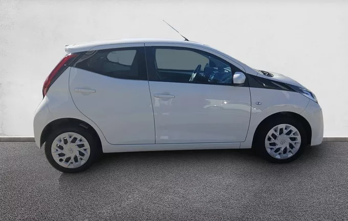 TOYOTA AYGO 1.0 VVT-i x-play extérieur côté droit 1103371
