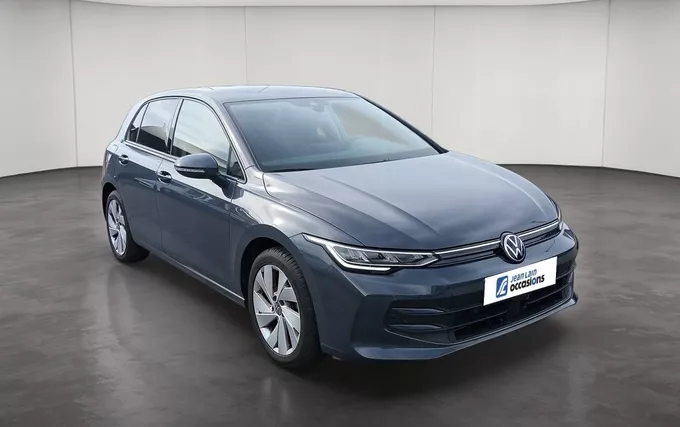 VOLKSWAGEN GOLF 1.5 eTSI EVO2 116 DSG7 VW Edition extérieur trois quart avant droit 2132071