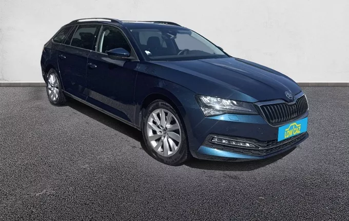 SKODA SUPERB Combi 2.0 TDI 150 SCR DSG7 Style extérieur trois quart avant droit 213085