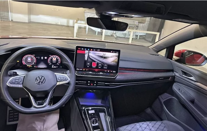 VOLKSWAGEN GOLF 1.5 eTSI EVO2 150 DSG7 R-Line Edition photo 25 2124687
