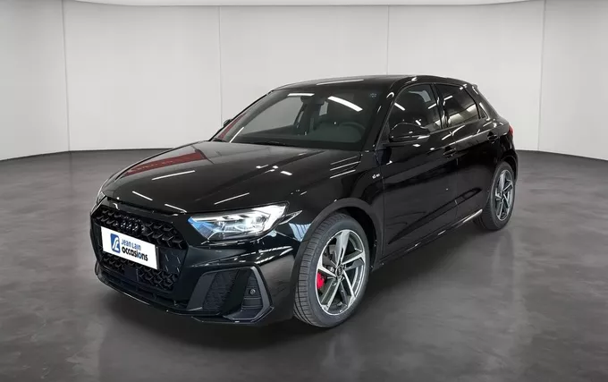 AUDI A1 Sportback 25 TFSI 95 ch S tronic 7 S Line extérieur trois quart avant gauche 2132781