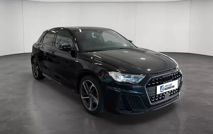 AUDI A1 Sportback 25 TFSI 95 ch S tronic 7 S Line extérieur trois quart avant droit 2132781