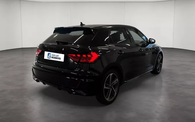 AUDI A1 Sportback 25 TFSI 95 ch S tronic 7 S Line extérieur trois quart arrière droit 2132781