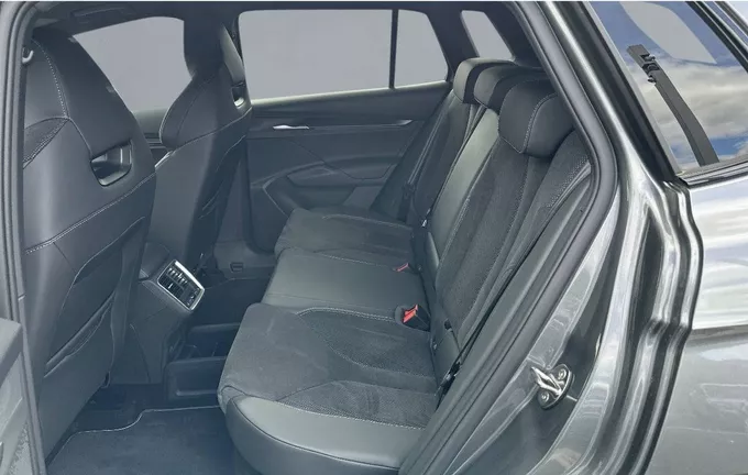 SKODA ELROQ 204 ch Batterie 60 Sportline extérieur arrière 2128947