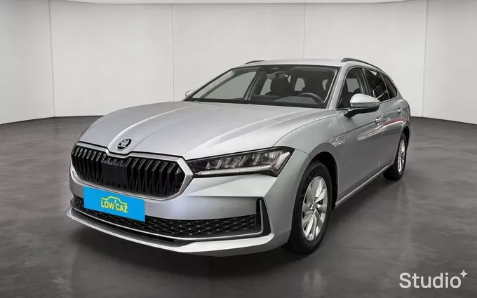 SKODA SUPERB Combi 2.0 TDI 150 ch SCR DSG7 Selection extérieur trois quart avant gauche 213743