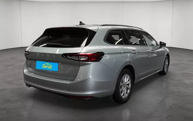 SKODA SUPERB Combi 2.0 TDI 150 ch SCR DSG7 Selection extérieur trois quart arrière droit 213743