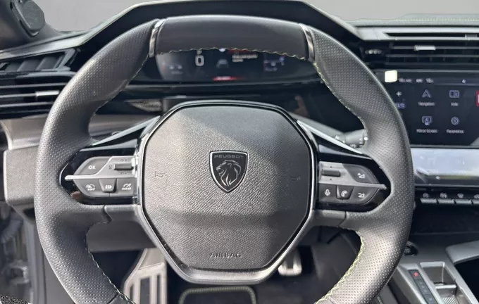 PEUGEOT 408 Hybrid 145 e-DCS6 GT Exclusive photo 12 2131004