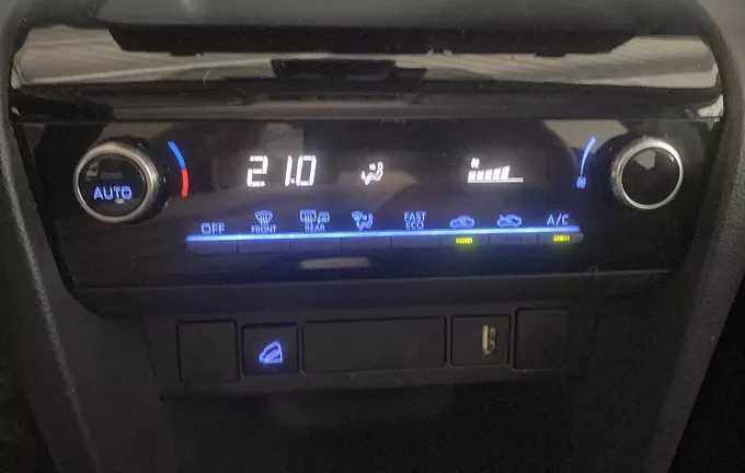 TOYOTA YARIS CROSS Hybride 116h AWD-i Dynamic Business + Programme Beyond Zero Academy photo 14 1103504
