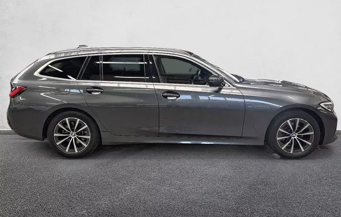 BMW SERIE 3 Touring 318d 150 ch BVA8 Lounge extérieur côté droit 213007