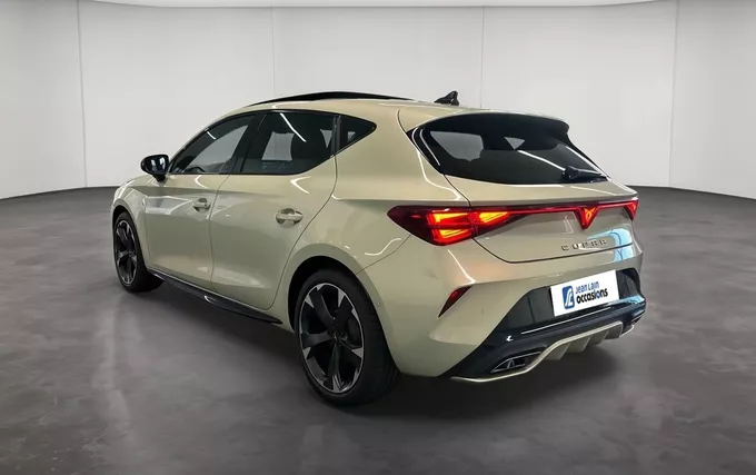 CUPRA LEON 1.5 eTSI Hybrid 150 ch DSG7 V extérieur trois quart arrière gauche 2132227