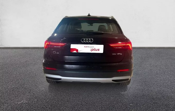 AUDI Q3 35 TFSI 150 ch S tronic 7 Design Luxe extérieur arrière 2130737