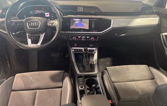 AUDI Q3 35 TFSI 150 ch S tronic 7 Design Luxe photo 18 2130737