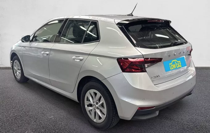 SKODA FABIA 1.0 TSI 110 ch DSG7 Ambition extérieur trois quart arrière gauche 213306
