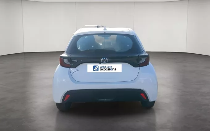 TOYOTA YARIS 70 VVT-i Dynamic extérieur arrière 1104040