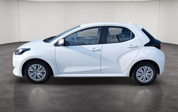 TOYOTA YARIS 70 VVT-i Dynamic extérieur côté gauche 1104040