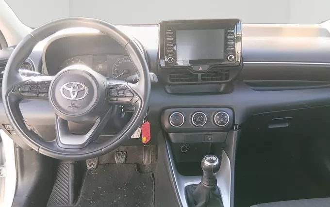 TOYOTA YARIS 70 VVT-i Dynamic photo 15 1104040