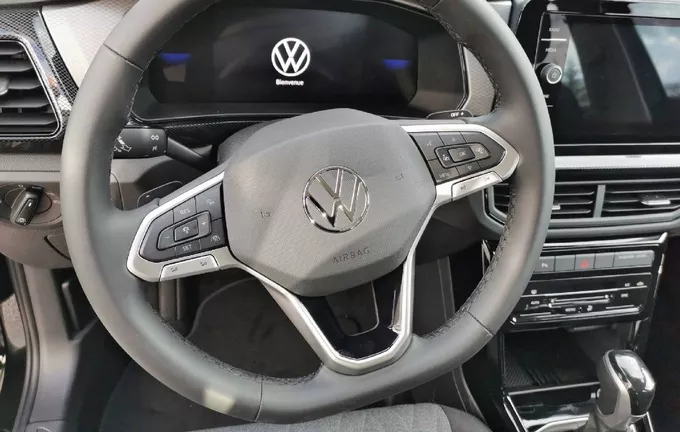 VOLKSWAGEN T-CROSS 1.0 TSI 116 Start/Stop DSG7 Life Plus photo 12 2400
