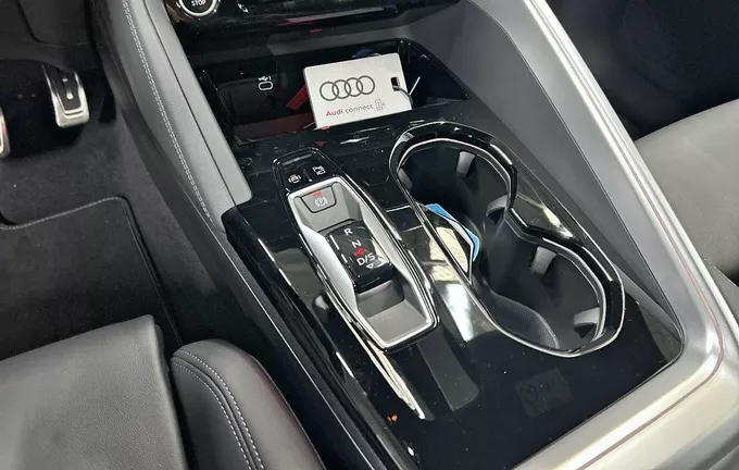AUDI Q5 Sportback e-hybrid 299 ch S tronic 7 Quattro S line photo 13 7249