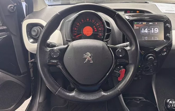 PEUGEOT 108 1.2 PureTech 82ch BVM5 Style TOP! photo 13 213211