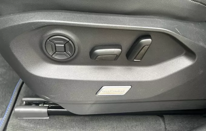 VOLKSWAGEN TOUAREG 3.0 TSI eHybrid 462 ch Tiptronic 8 4Motion R photo 16 212338