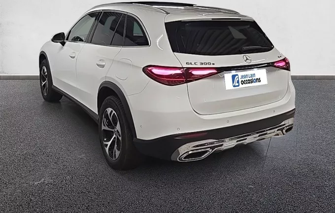 MERCEDES GLC 300 e 9G-Tronic 4Matic Business Line extérieur trois quart arrière gauche 2130071