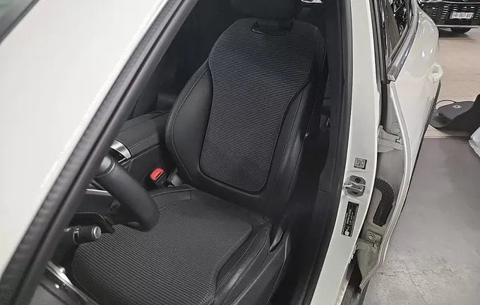 MERCEDES GLC 300 e 9G-Tronic 4Matic Business Line photo 20 2130071