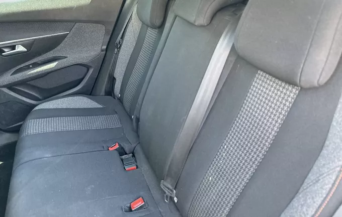 PEUGEOT 3008 Puretech 130ch S&S EAT8 Active Pack photo 17 2125699