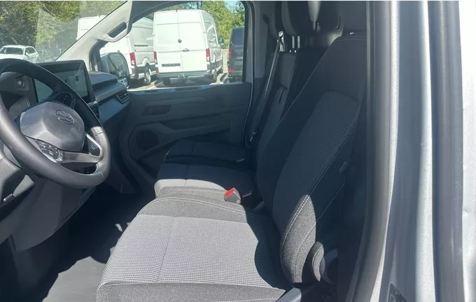 VOLKSWAGEN UTILITAIRES TRANSPORTER VAN L1H1 2.0 TDI 150 BVA8 BUSINESS extérieur trois quart arrière droit 7064