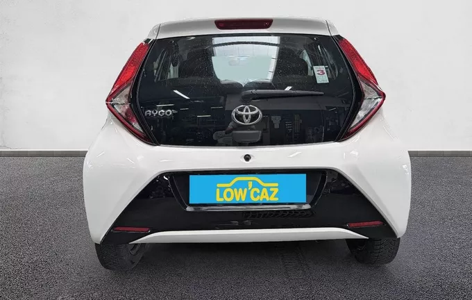 TOYOTA AYGO 1.0 VVT-i x-shift x-play extérieur arrière 213281