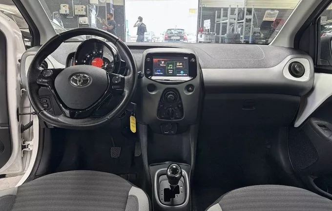 TOYOTA AYGO 1.0 VVT-i x-shift x-play photo 18 213281
