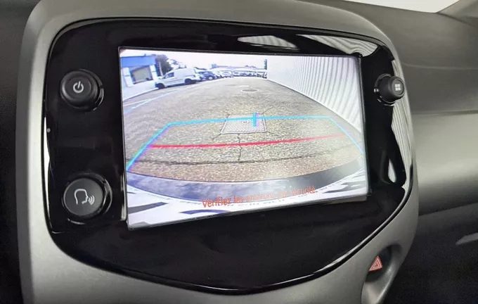 TOYOTA AYGO 1.0 VVT-i x-shift x-play photo 19 213281