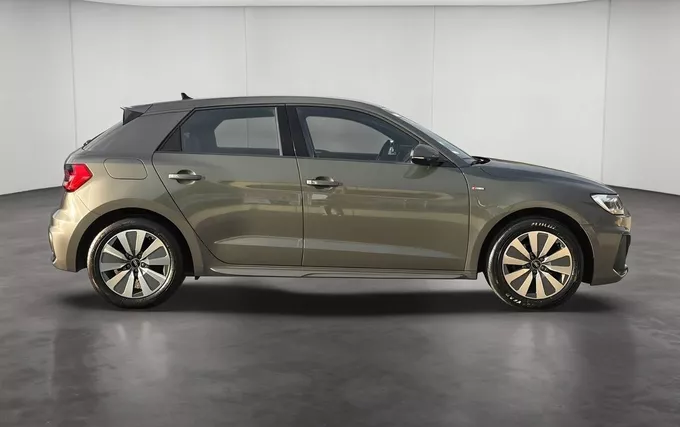 AUDI A1 Sportback 30 TFSI 110 ch S tronic 7 S Line extérieur côté droit 2133012