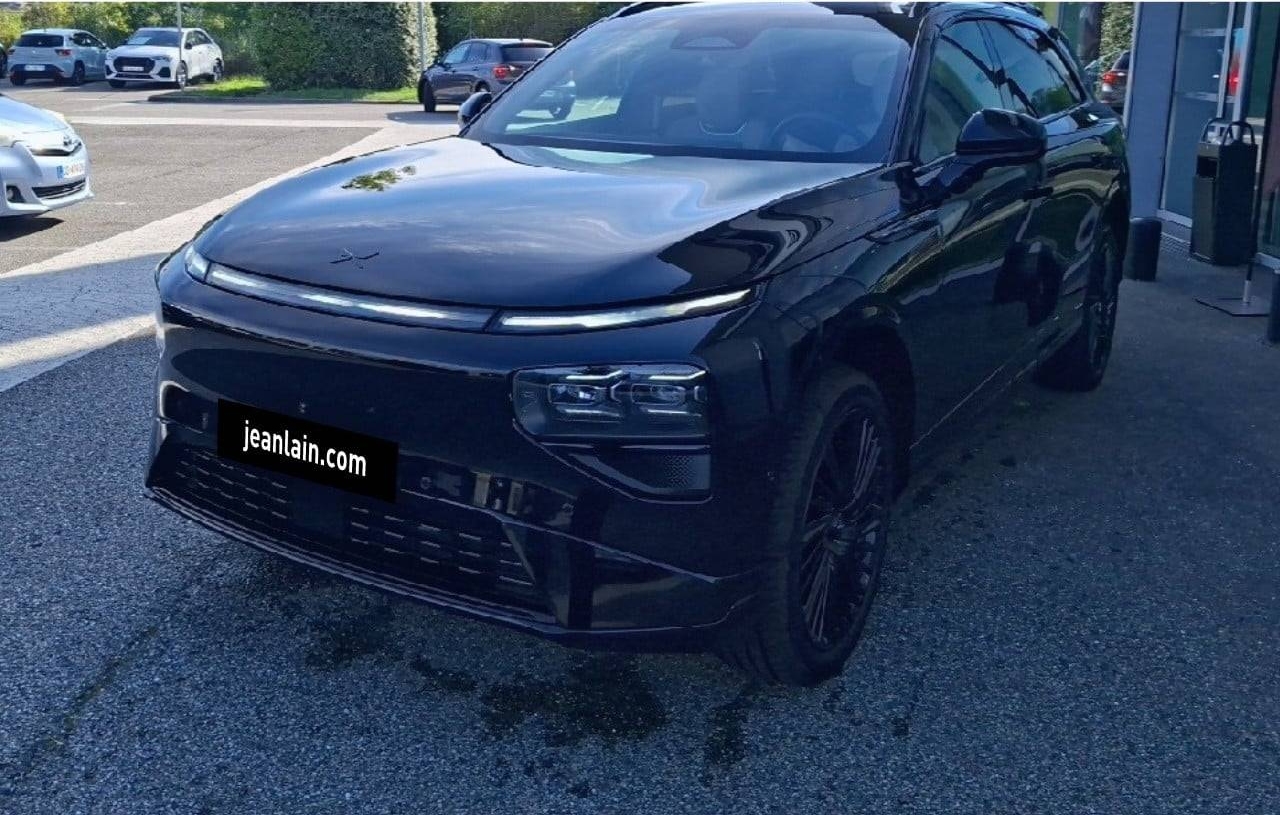 XPENG G9