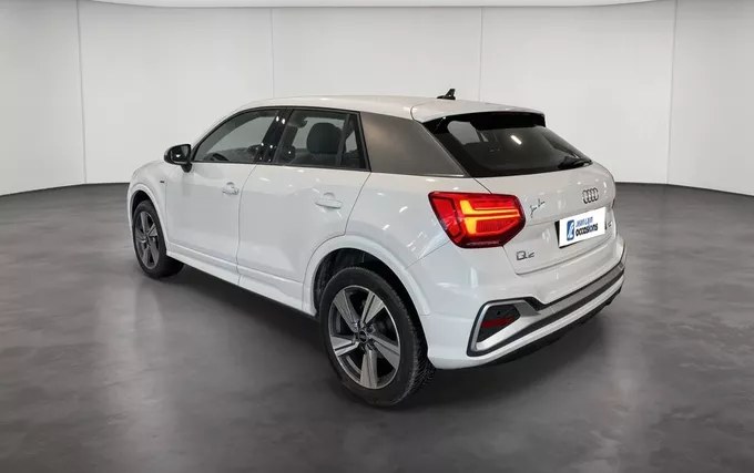 AUDI Q2 35 TFSI 150 S tronic 7 S line extérieur trois quart arrière gauche 2132602