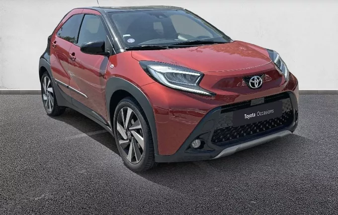 TOYOTA AYGO X 1.0 VVT-i 72 Collection extérieur trois quart avant droit 1103569