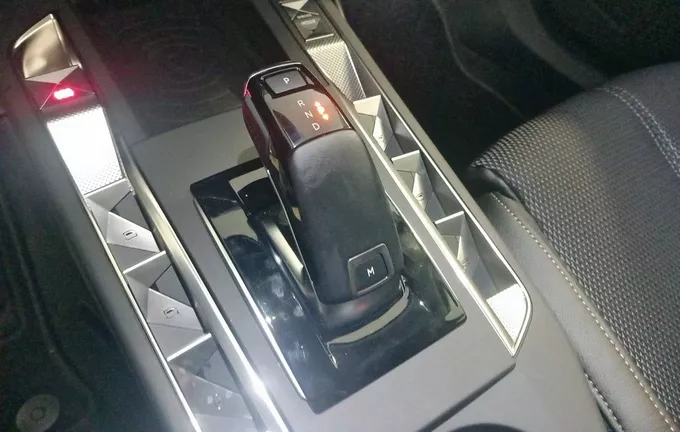 DS DS3 DS 3 Hybride 145 e-DCT6 Pallas Cristal photo 14 058420