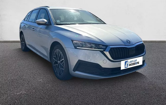 SKODA OCTAVIA Combi 2.0 TDI 150 ch DSG7 Business extérieur trois quart avant droit 560805