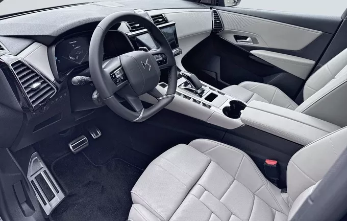 DS N°4 Plug-In Hybrid 225 Etoile - Alcantara photo 11 991247