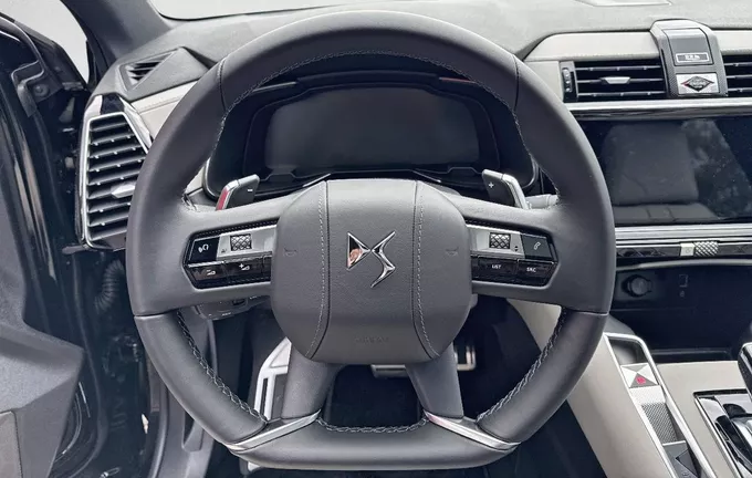 DS N°4 Plug-In Hybrid 225 Etoile - Alcantara photo 12 991247