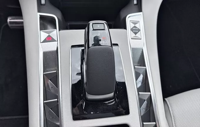 DS N°4 Plug-In Hybrid 225 Etoile - Alcantara photo 13 991247