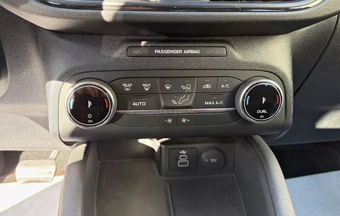 FORD KUGA 2.5 Duratec 190 ch FlexiFuel FHEV E85 Powershift ST-Line X photo 14 560333