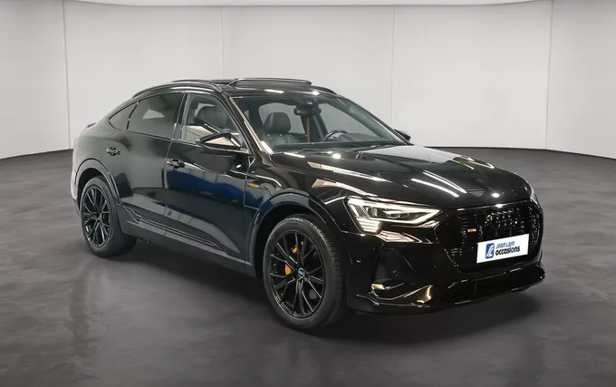AUDI E-TRON Sportback 55 quattro 408 ch S line extérieur trois quart avant droit 2132474