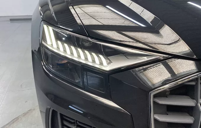 AUDI Q8 55 TFSI e 381 Tiptronic 8 Quattro Avus Extended photo 20 3013487