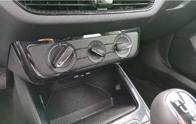 SKODA FABIA 1.0 TSI 95 ch EVO 2 BVM5 Selection photo 23 2127828